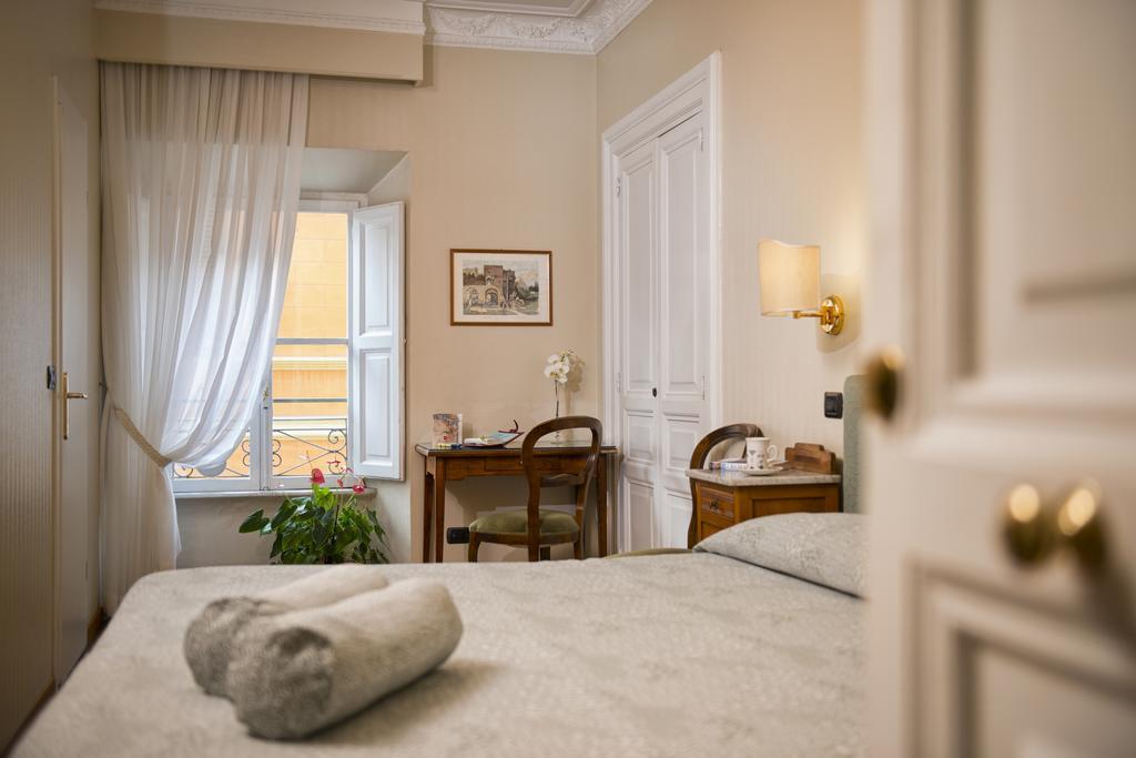 Hotel Suisse Roma Exterior foto