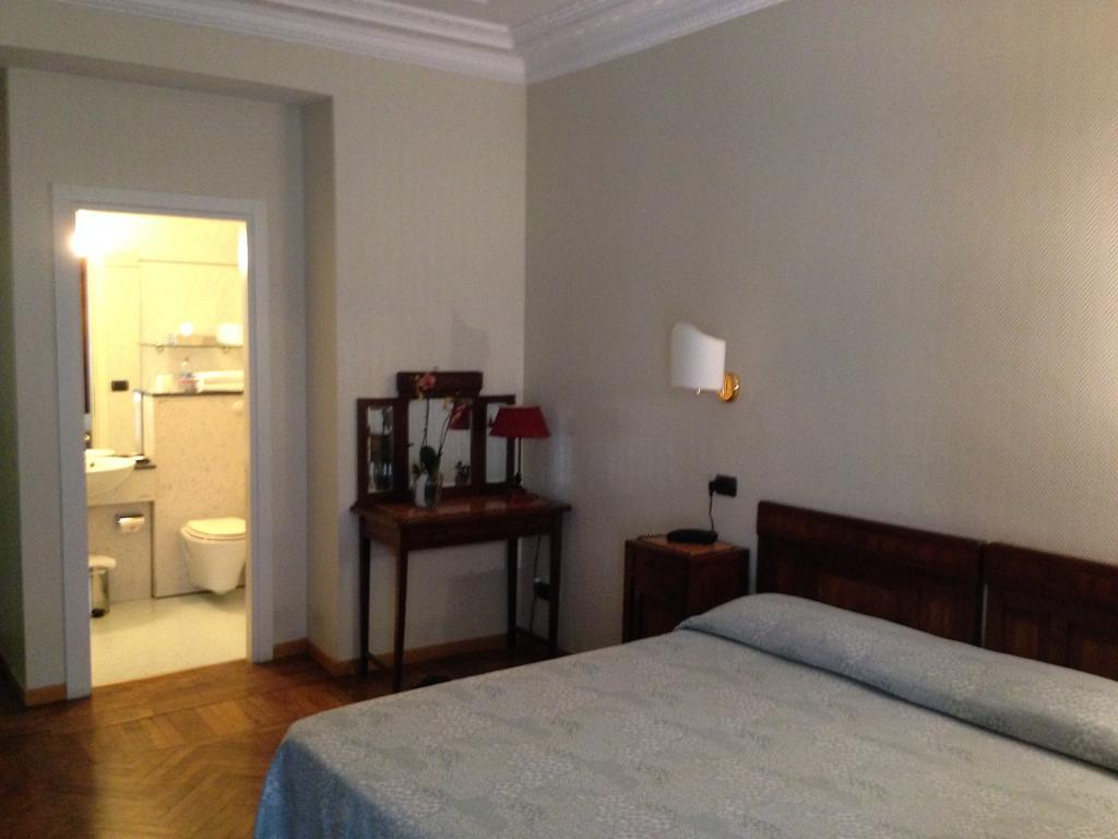 Hotel Suisse Roma Exterior foto
